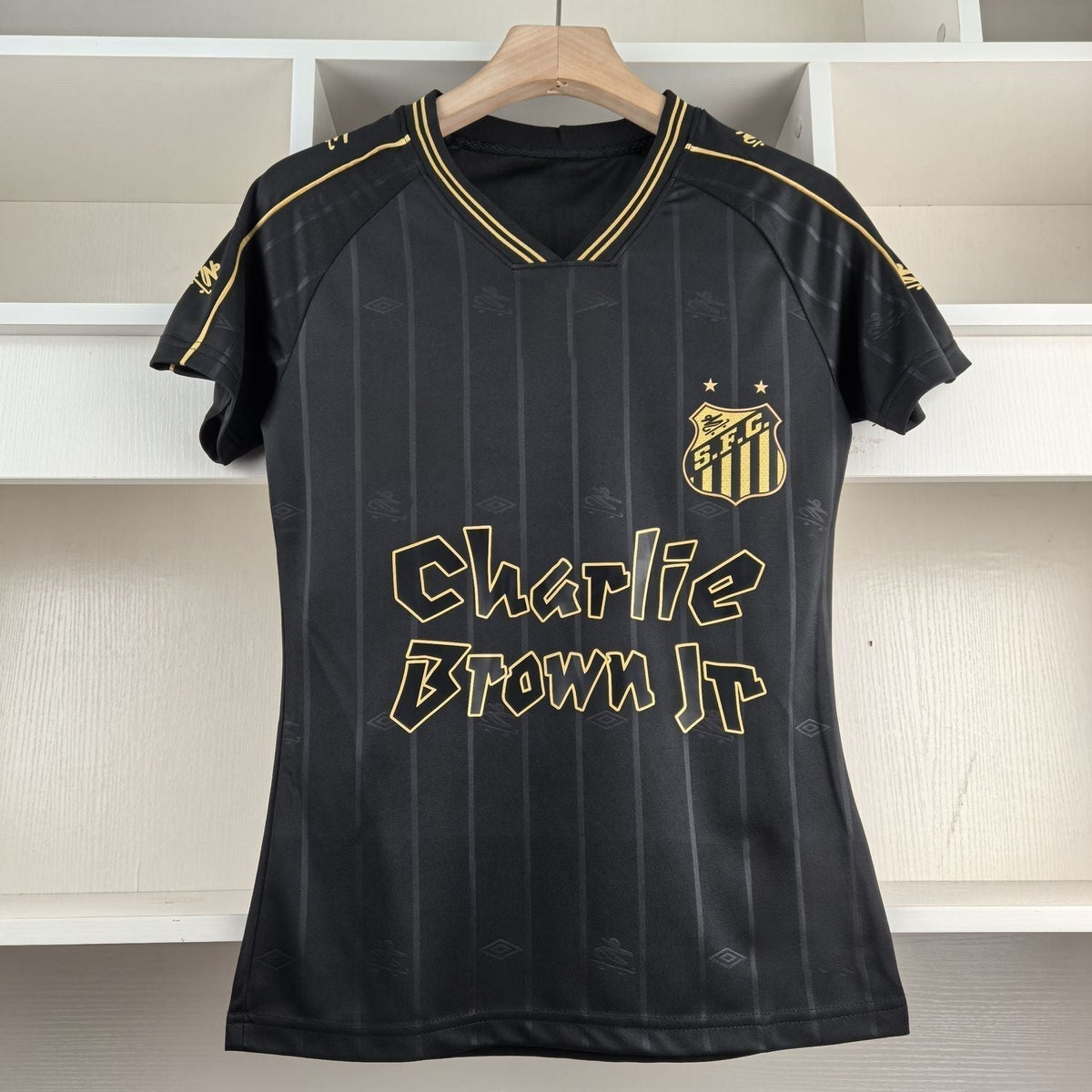 Jersey do Santos Charlie Brown 24/25 - Feminino